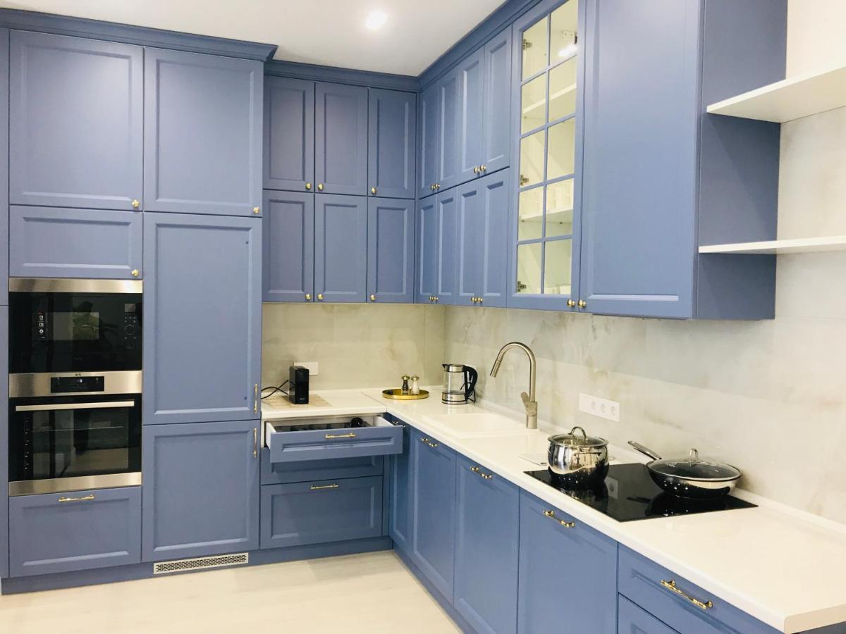 *Luxury Apartment In The City Center* Киев Екстериор снимка